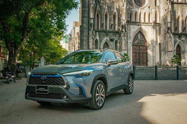 Thị trường xe hybrid và bài toán chiến lược của các hãng