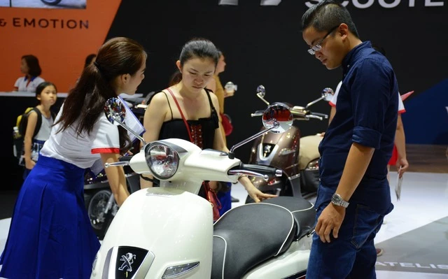 Thị trường xe máy Việt Nam tăng trưởng nhưng vẫn 'ảm đạm'