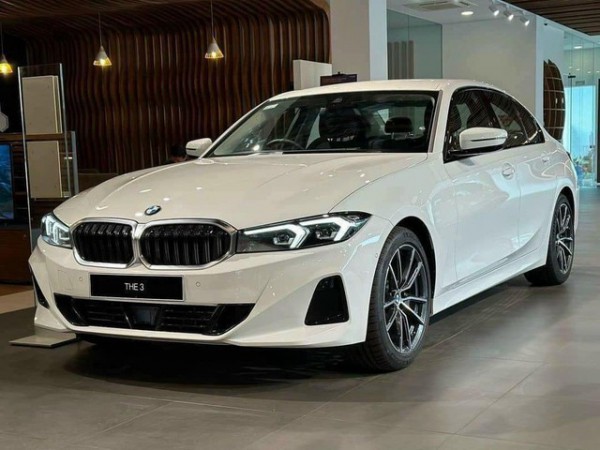 Thực hư BMW 3-series tiếp tục giảm giá gần 1 tỉ đồng để ‘xả hàng’?