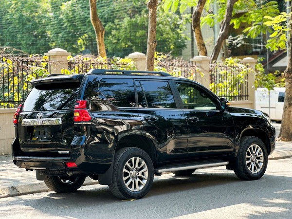 Toyota Land Cruiser Prado đã qua sử dụng 4 năm rao giá hơn 2,2 tỉ đồng Toyota Land Cruiser Prado đã qua sử dụng 4 năm rao giá hơn 2,2 tỉ đồng