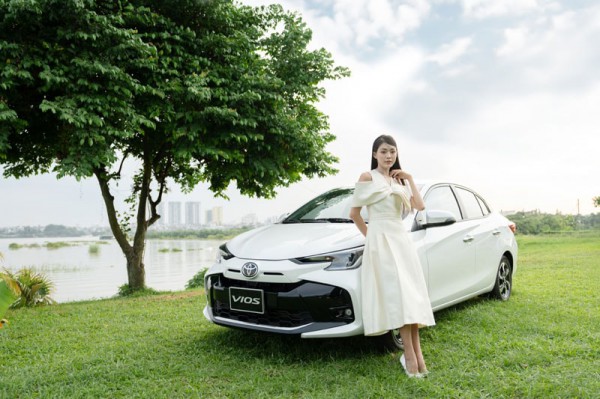 Toyota Vios tỏa sáng cùng phái đẹp, vững bước tới “ngôi vương” 2024