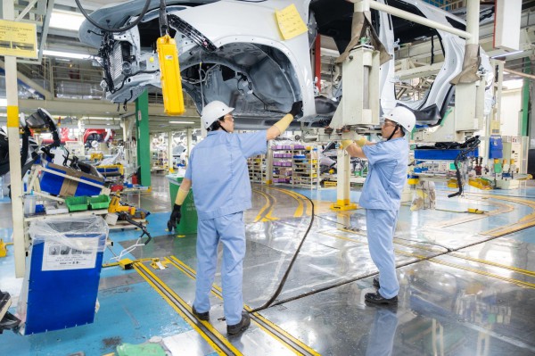 Toyota trở thành hãng xe 'ngoại' bán chạy nhất Việt Nam nửa đầu năm 2025 Toyota trở thành hãng xe 'ngoại' bán chạy nhất Việt Nam nửa đầu năm 2025