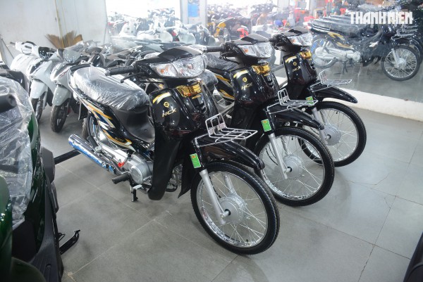 Trang bị cơ bản giá ngang SH 350i, vì sao Honda Dream NCX vẫn được ưa chuộng?