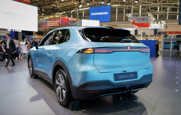 Trung Quốc tăng cường kiểm soát hoạt động xuất khẩu ô tô điện Trung Quốc tăng cường kiểm soát hoạt động xuất khẩu ô tô điện