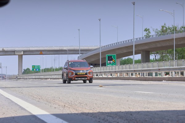 Trường hợp nào bắt buộc đặt biển cảnh báo sau ô tô 150 mét trên cao tốc? Trường hợp nào bắt buộc đặt biển cảnh báo sau ô tô 150 mét trên cao tốc?