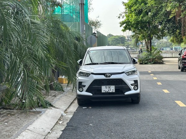 Trường hợp nào được phép đỗ xe ở vị trí có biển cấm dừng, đỗ?