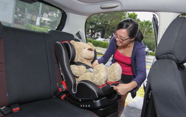Từ 2026 chở trẻ em trên ô tô phải có ghế an toàn, nên chọn loại nào? Từ 2026 chở trẻ em trên ô tô phải có ghế an toàn, nên chọn loại nào?