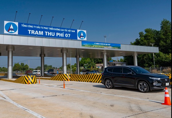 Từ ngày 1.10 không có tiền trong tài khoản giao thông, qua trạm BOT có bị phạt? Từ ngày 1.10 không có tiền trong tài khoản giao thông, qua trạm BOT có bị phạt?