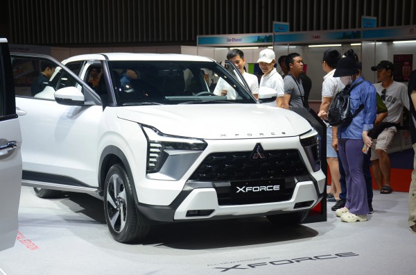 Vào tháng Ngâu hãng xe tăng ưu đãi, nhiều ô tô giảm giá cả trăm triệu đồng Vào tháng Ngâu hãng xe tăng ưu đãi, nhiều ô tô giảm giá cả trăm triệu đồng