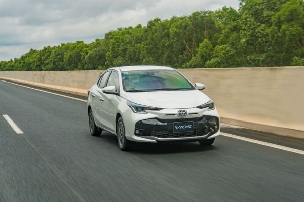 Vì sao Hyundai Accent đời 2024 vẫn được người mua xe cũ ưu ái?