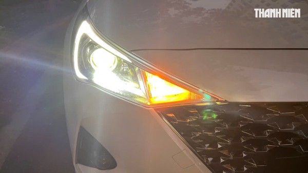 Vì sao đèn pha một số mẫu ô tô thường bị ngưng tụ hơi sương? Vì sao đèn pha một số mẫu ô tô thường bị ngưng tụ hơi sương?