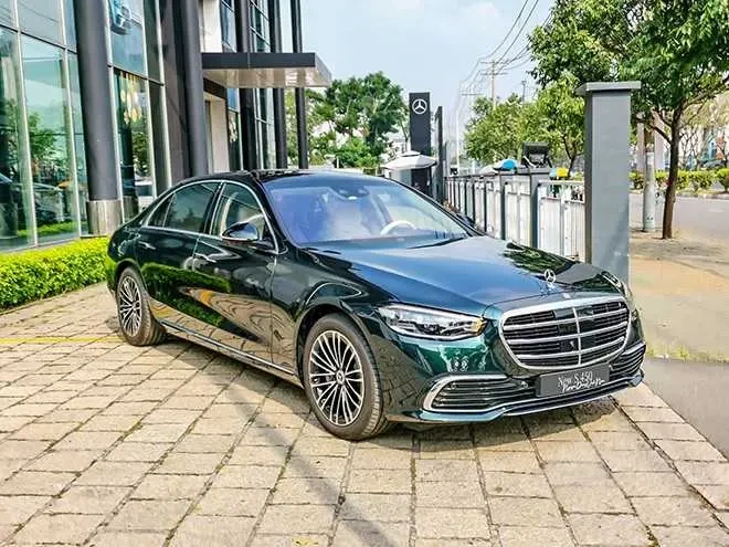 Vì sao xe sang Mercedes S-Class giảm giá gần 1,3 tỷ đồng? Vì sao xe sang Mercedes S-Class giảm giá gần 1,3 tỷ đồng?