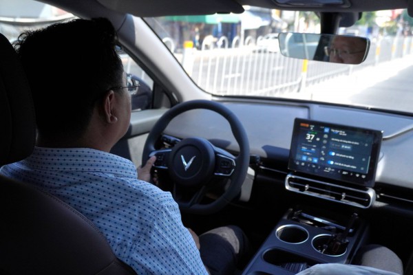 VinFast VF MPV 7 “ghi điểm” với người dùng TP.HCM: Nhiều lợi thế hơn hẳn MPV chạy xăng