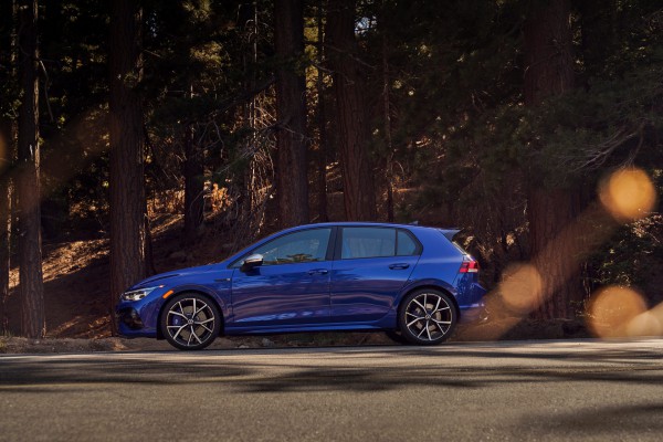 Volkswagen Golf rục rịch về Việt Nam, có bản mạnh ngang Honda Civic Type R