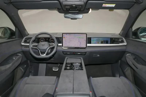 Volkswagen Teramont Pro sắp về Việt Nam, 'đấu' Toyota Land Cruiser Prado