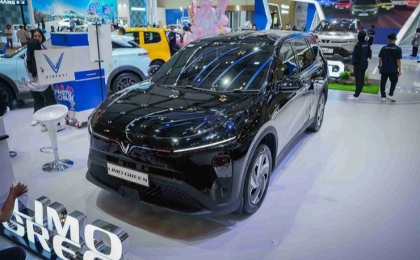 Xe MPV 7 chỗ VinFast Limo Green sẽ được đổi tên Xe MPV 7 chỗ VinFast Limo Green sẽ được đổi tên