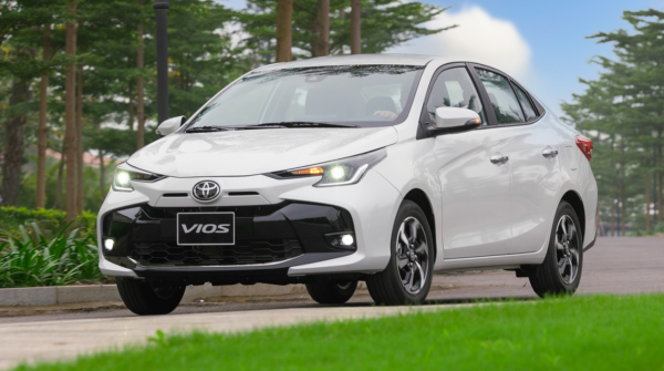 Xe Toyota bán chạy nhất Việt Nam: Yaris Cross hút khách, Vios không còn là số 1