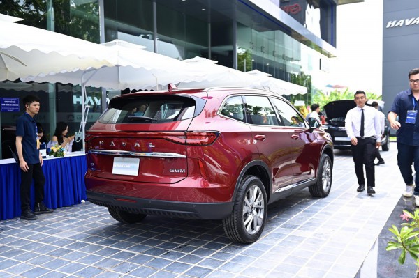 Xe Trung Quốc Haval H6 định giá cao, người Việt nói gì?