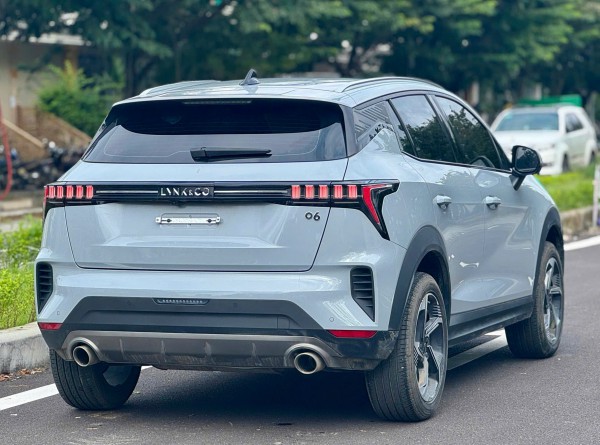 Xe Trung Quốc Lynk & Co 06 rớt giá gần 150 triệu sau chưa đầy 1 năm Xe Trung Quốc Lynk & Co 06 rớt giá gần 150 triệu sau chưa đầy 1 năm