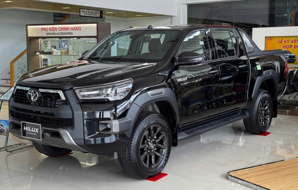 Xe bán tải: Toyota Hilux giảm giá lập tức hút khách, Ford Ranger bán chạy nhất Xe bán tải: Toyota Hilux giảm giá lập tức hút khách, Ford Ranger bán chạy nhất
