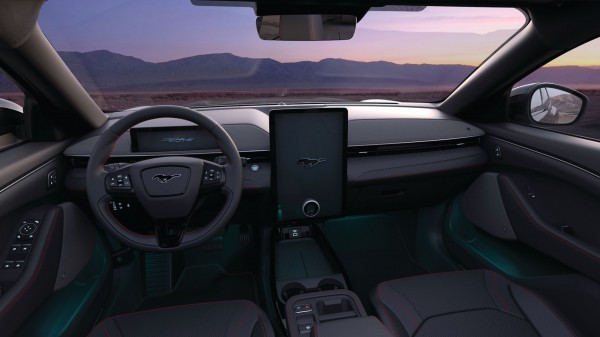 Xe điện Ford Mustang Mach-E giảm giá gần 1 tỷ đồng Xe điện Ford Mustang Mach-E giảm giá gần 1 tỷ đồng