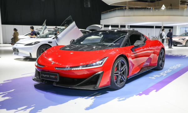 Xe điện Trung Quốc áp đảo danh sách ô tô tăng tốc nhanh nhất thế giới Xe điện Trung Quốc áp đảo danh sách ô tô tăng tốc nhanh nhất thế giới