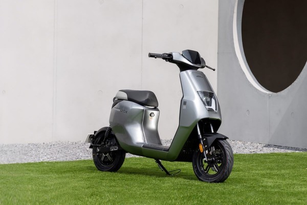 Xe điện 'hạt tiêu' Honda U-Be bán tại Việt Nam, giá gấp đôi thị trường Trung Quốc Xe điện 'hạt tiêu' Honda U-Be bán tại Việt Nam, giá gấp đôi thị trường Trung Quốc