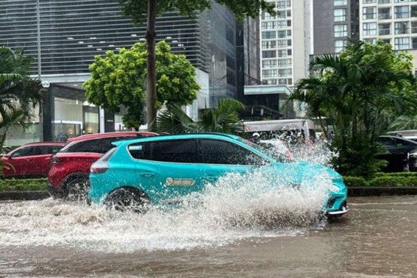 Xe điện trong mùa mưa ngập: An toàn đến đâu?