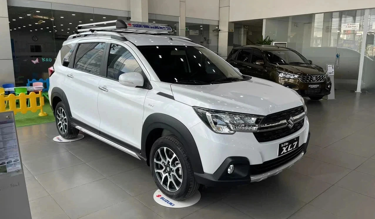 Xe gia đình cỡ nhỏ: Mitsubishi Xpander lại bỏ xa đối thủ