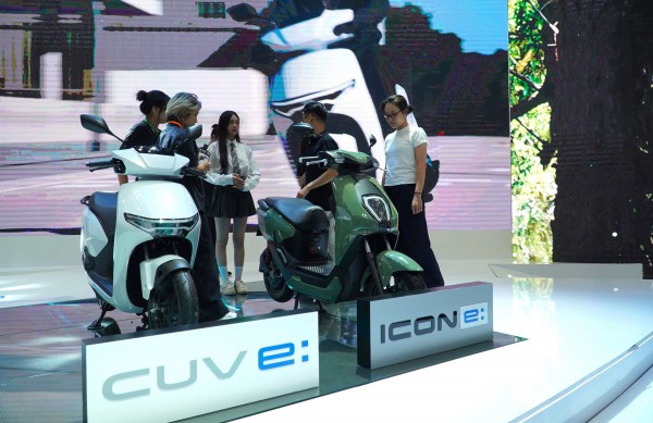 Xe máy Honda giảm mạnh đầu năm: Áp lực từ xe điện hay yếu tố 'mùa vụ'? Xe máy Honda giảm mạnh đầu năm: Áp lực từ xe điện hay yếu tố 'mùa vụ'?