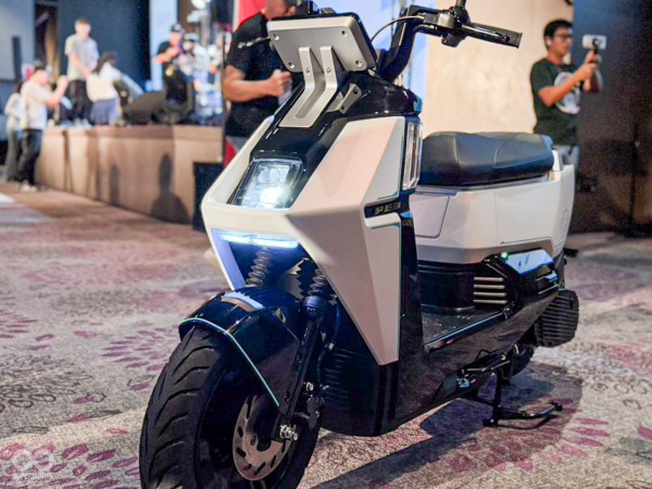 Xe máy hybrid siêu tiết kiệm xăng, 1 lít di chuyển gần 100 km