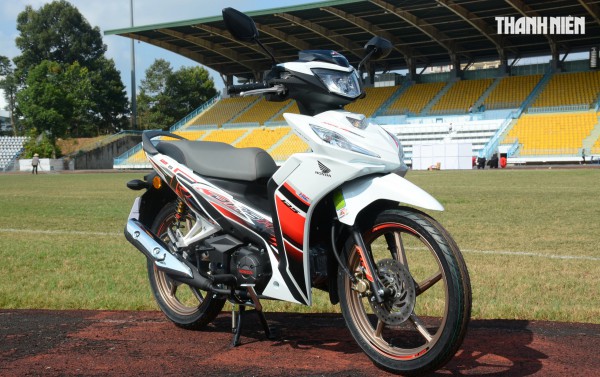 Xe máy số Honda Dash 125 2026 nhập khẩu Malaysia về Việt Nam, giá 88 triệu đồng