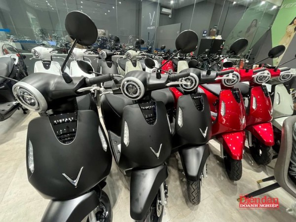 Xe máy xuất xưởng tăng hơn 30%, thị trường nghiêng dần về xe điện Xe máy xuất xưởng tăng hơn 30%, thị trường nghiêng dần về xe điện