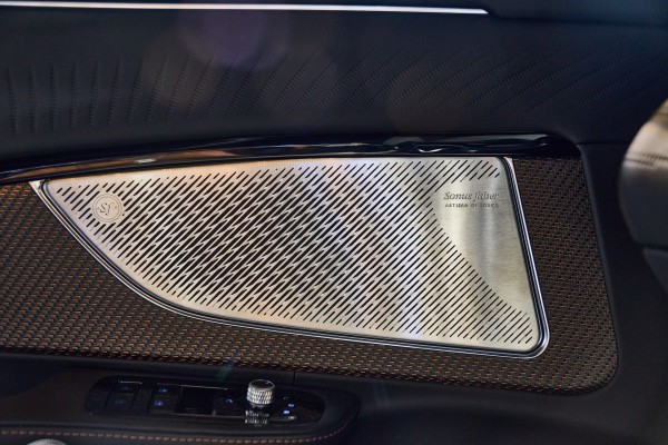 Xe mui trần hạng sang Maserati GranCabrio Folgore có giá hơn 13,3 tỉ đồng Xe mui trần hạng sang Maserati GranCabrio Folgore có giá hơn 13,3 tỉ đồng