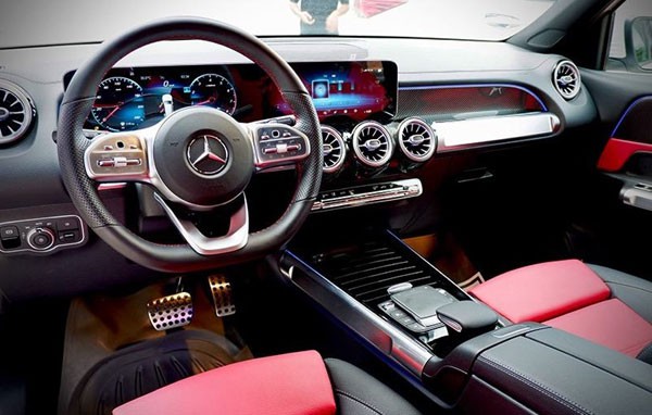 Xe sang Mercedes tồn kho từ 2022, giảm giá hàng trăm triệu đồng, có nên mua?