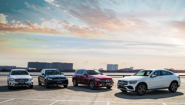 Xe sang tiếp tục cạnh tranh khốc liệt, giá giảm