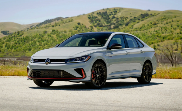 Xe sedan nhập khẩu từng phân phối tại Việt Nam 'khai tử' bản số sàn Xe sedan nhập khẩu từng phân phối tại Việt Nam 'khai tử' bản số sàn