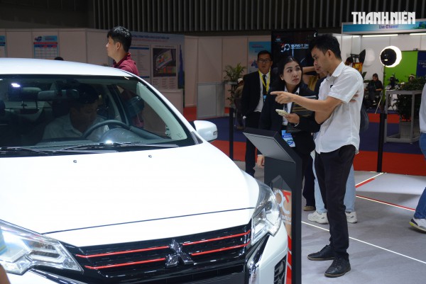 Xe sedan số sàn tại Việt Nam đang dần 'lụi tàn' Xe sedan số sàn tại Việt Nam đang dần 'lụi tàn'