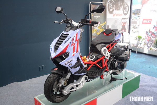 Xe tay ga Italjet Dragster 300 Gresini Edition về Việt Nam 40 chiếc, giá 225 triệu Xe tay ga Italjet Dragster 300 Gresini Edition về Việt Nam 40 chiếc, giá 225 triệu