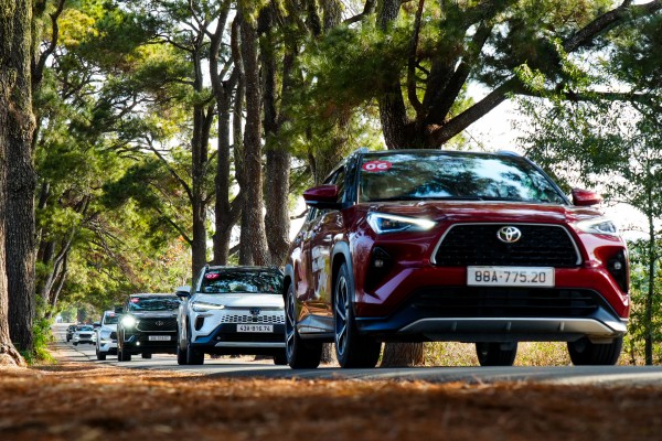 Xu hướng xe xăng lai điện chinh phục người dùng trẻ, Yaris Cross HEV chiếm ưu thế