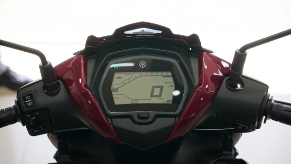 Yamaha 135LC Fi bản đặc biệt đầu tiên về Việt Nam, không dành cho số đông Yamaha 135LC Fi bản đặc biệt đầu tiên về Việt Nam, không dành cho số đông