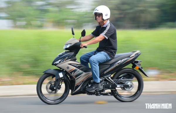 Yamaha 135LC 'Made in Malaysia' về Việt Nam đội giá gấp 3 lần vẫn hút khách mua Yamaha 135LC 'Made in Malaysia' về Việt Nam đội giá gấp 3 lần vẫn hút khách mua
