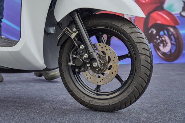 Yamaha Grande: Tiết kiệm xăng nhưng chạy có bốc? Yamaha Grande: Tiết kiệm xăng nhưng chạy có bốc?