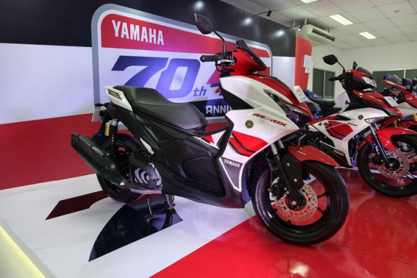 Yamaha trình làng dàn xe phiên bản đặc biệt, kỷ niệm 70 năm Yamaha trình làng dàn xe phiên bản đặc biệt, kỷ niệm 70 năm