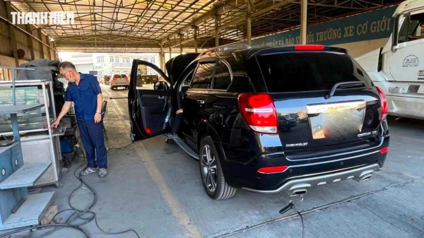 'Đạp lút ga' đo khí thải: 'Không phải gây khó, mà để bảo vệ phương tiện'