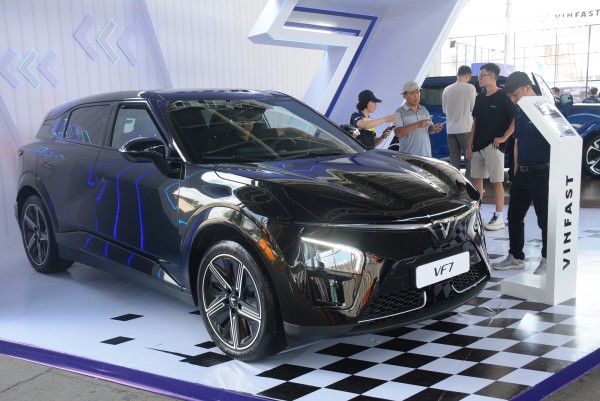 Đầu năm 2025 người Việt giảm mua sắm ô tô mới, xe điện chiếm hơn 30% Đầu năm 2025 người Việt giảm mua sắm ô tô mới, xe điện chiếm hơn 30%