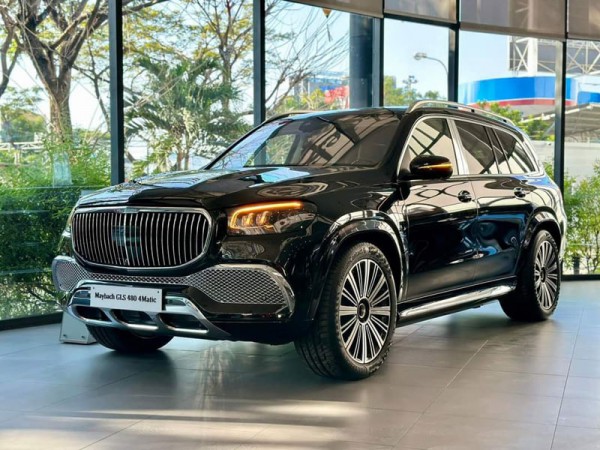 Ế ẩm, hàng loạt mẫu xe sang Mercedes “giảm giá khủng” Ế ẩm, hàng loạt mẫu xe sang Mercedes “giảm giá khủng”