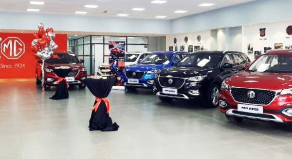 Ô tô Trung Quốc tràn sang Việt Nam, bán chẳng được bao nhiêu Ô tô Trung Quốc tràn sang Việt Nam, bán chẳng được bao nhiêu