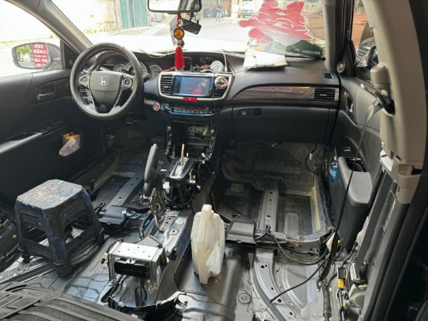 Ô tô bị ngập nước, chất lượng xuống cấp như thế nào?