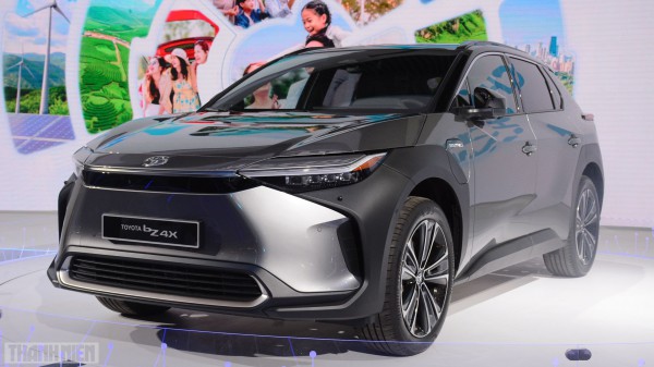 Ô tô điện Toyota từng 'dạm ngõ' thị trường Việt Nam bị triệu hồi